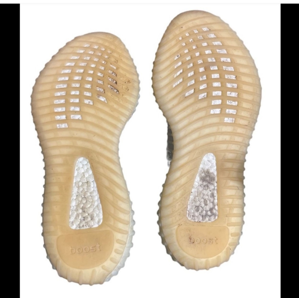 Yeezy Boost - image 4